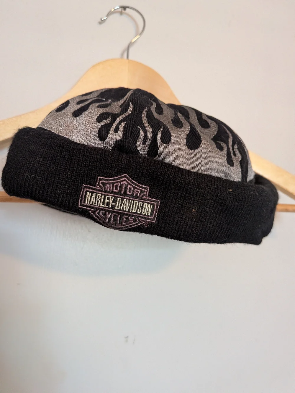 Harley-Davidson Black & Gray Flame Beanie - Picture 1 of 4